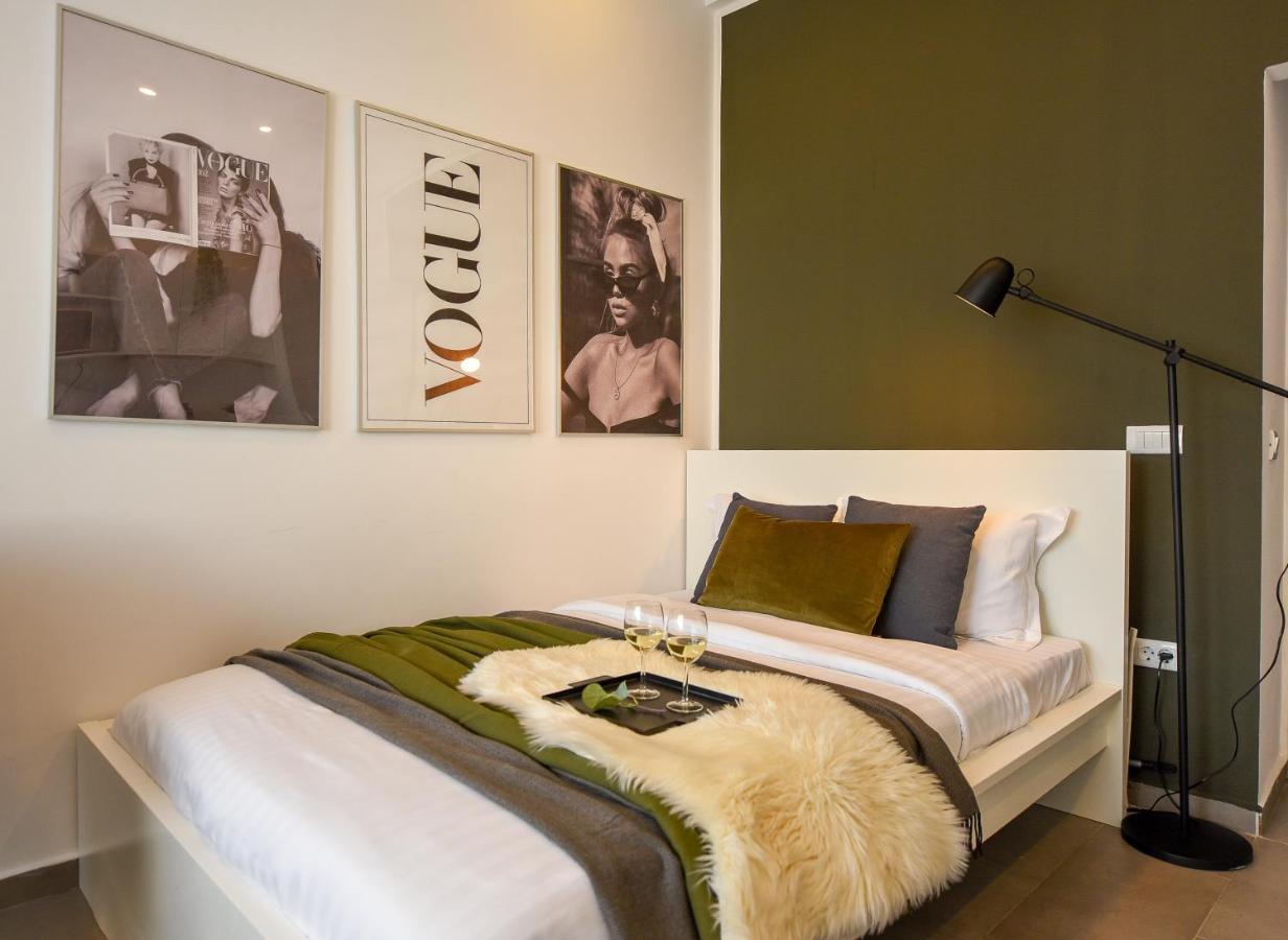 Classy Comfort - Chic Studio On Regina Elisabeta Бухарест Экстерьер фото